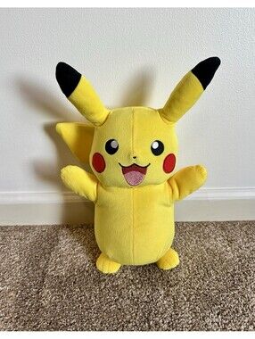 Pokémon Pikachu Electric Charge Plush 22 Inch Interactive Plush Talks WORKS